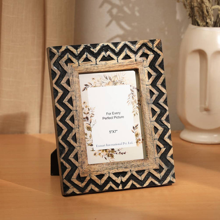 Wooden Carving Photo Frame 5'' X 7'' - Distress Black