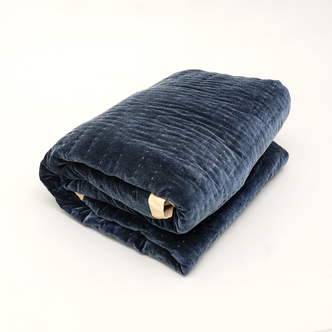 Cotton Velvet Stonewashed Hand Quilted Bedspread with Flanges - 88" x 92"