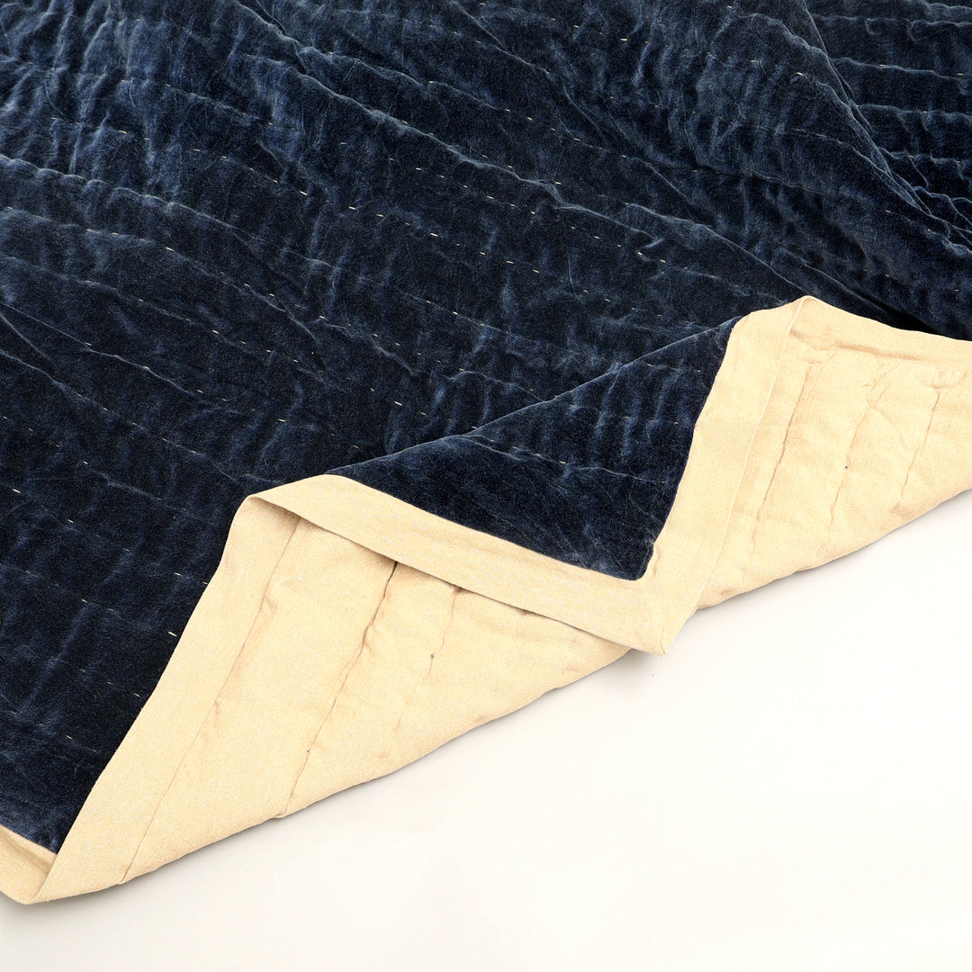 Cotton Velvet Stonewashed Hand Quilted Bedspread with Flanges - 88" x 92"