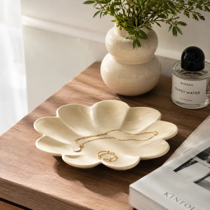 Decorative Petal Tray | Beige | Aluminum