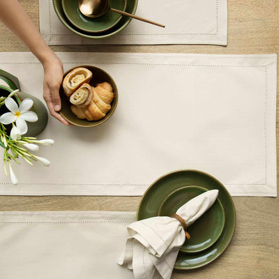 TABLE RUNNER