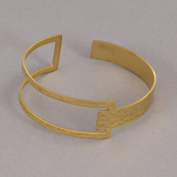 Ancient Hammered Bangle / Brass / D-2.45 Inches (L X W) / Moq - 4 Pcs