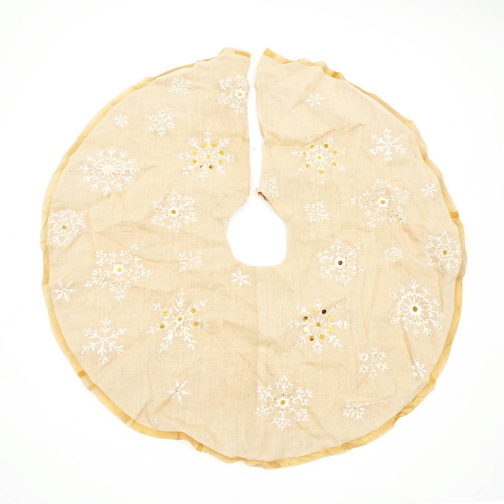 Embroidered Snpowflakes Tree Skirt