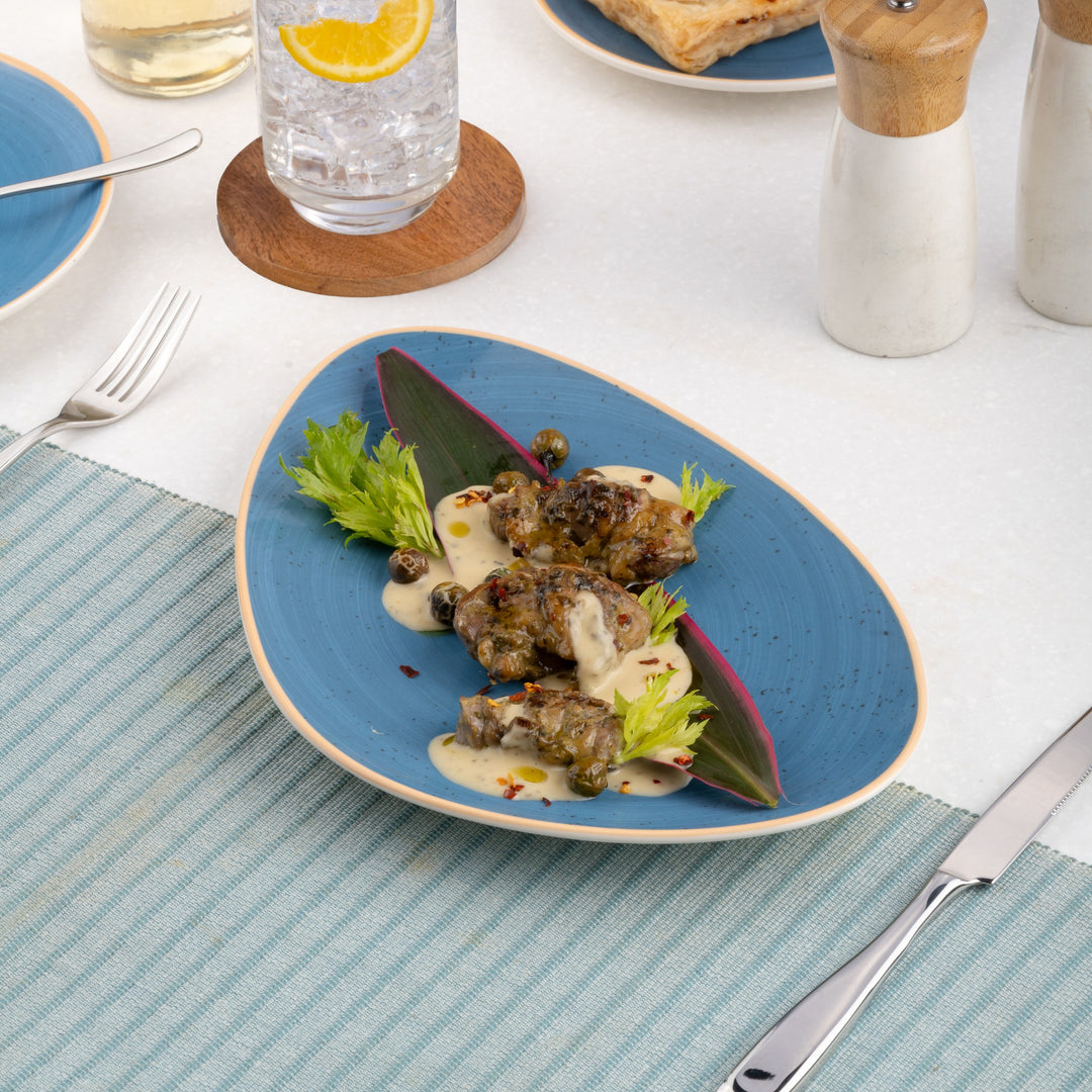 Porcelain Triangle Plate | Artistic Serveware, 11.41" | Set of 6