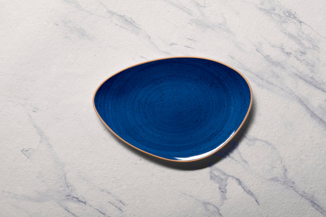 Porcelain Triangle Plate | Artistic Serveware, 11.41" | Set of 6