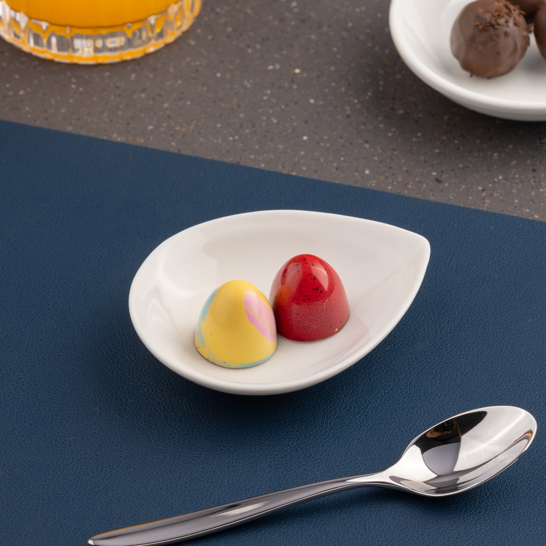 Single Pointed Dish | Porcelain, Ivory | Pack of 18