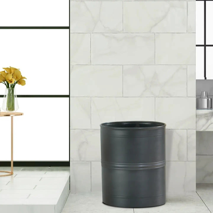 Metal Wastebasket, 7Qt, Black