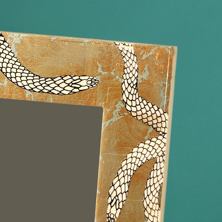 Ivory Resin Frame With Verdis Gold Foil + Black Snake Pattern Frame Size - 4X6/1.5