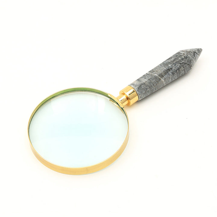 Hepburn Magnifier