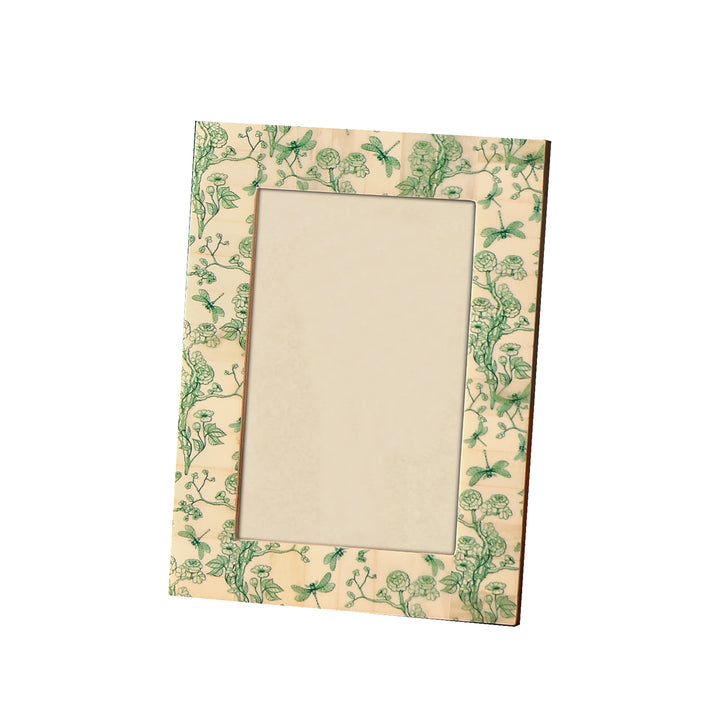 Ivory Bone Picture Frame Size:4"x6/1" Green Print