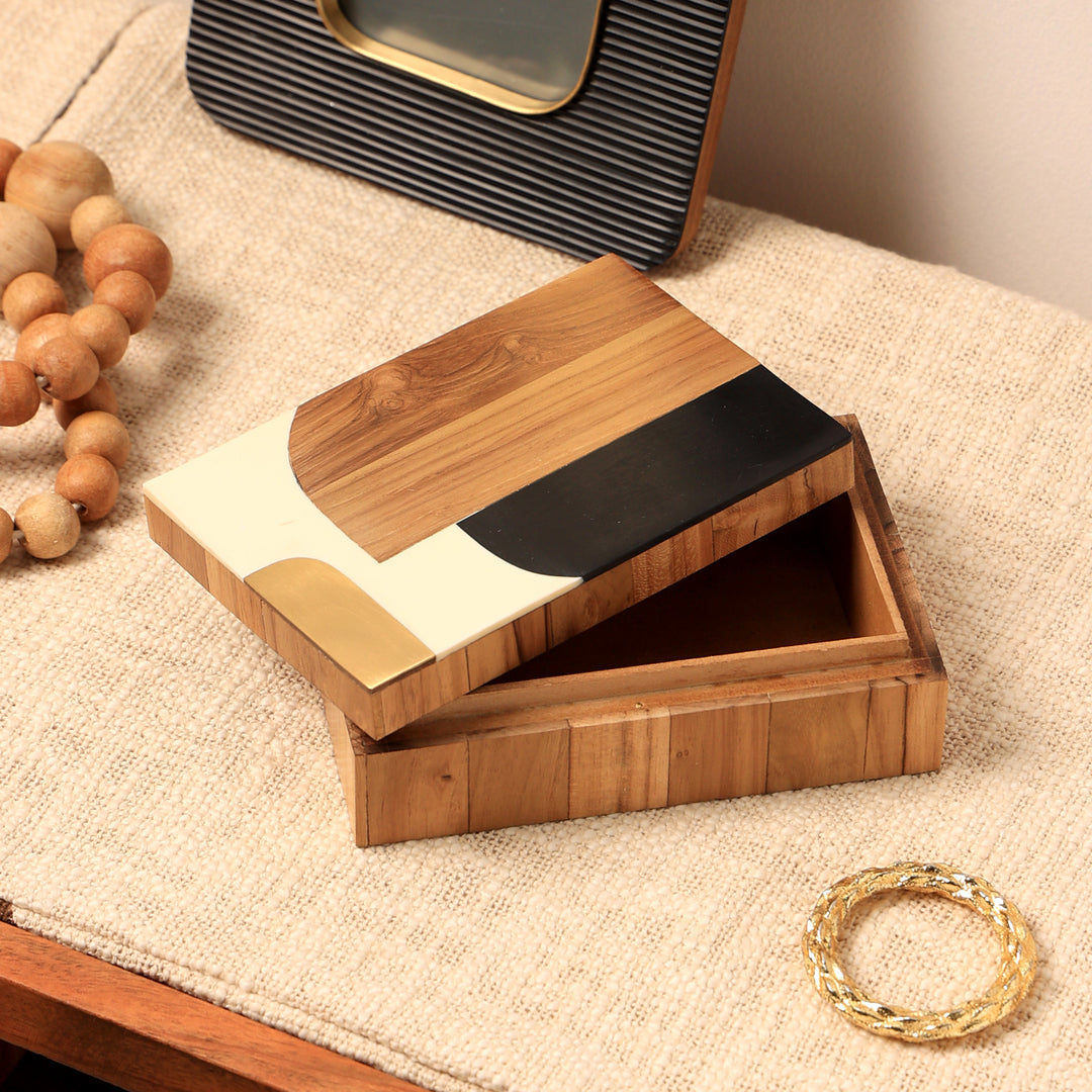 Abstract Inlaid Box In Teak Wood With Bl Ack & Ivory Resin With Brass Sheet Size - 4X6X2 Lid Cut: 0.5"