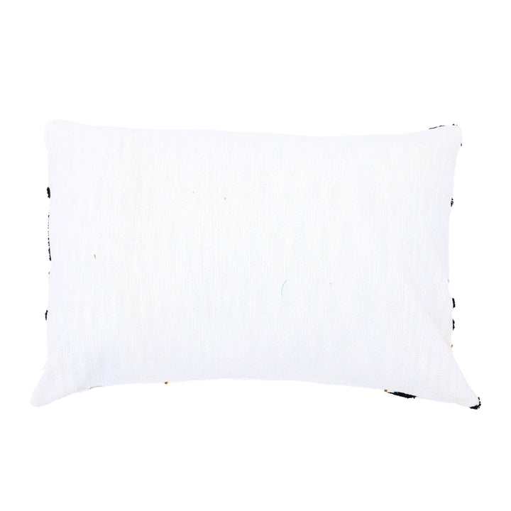 100% Cotton Slub Pillow With Tufted Embroidery