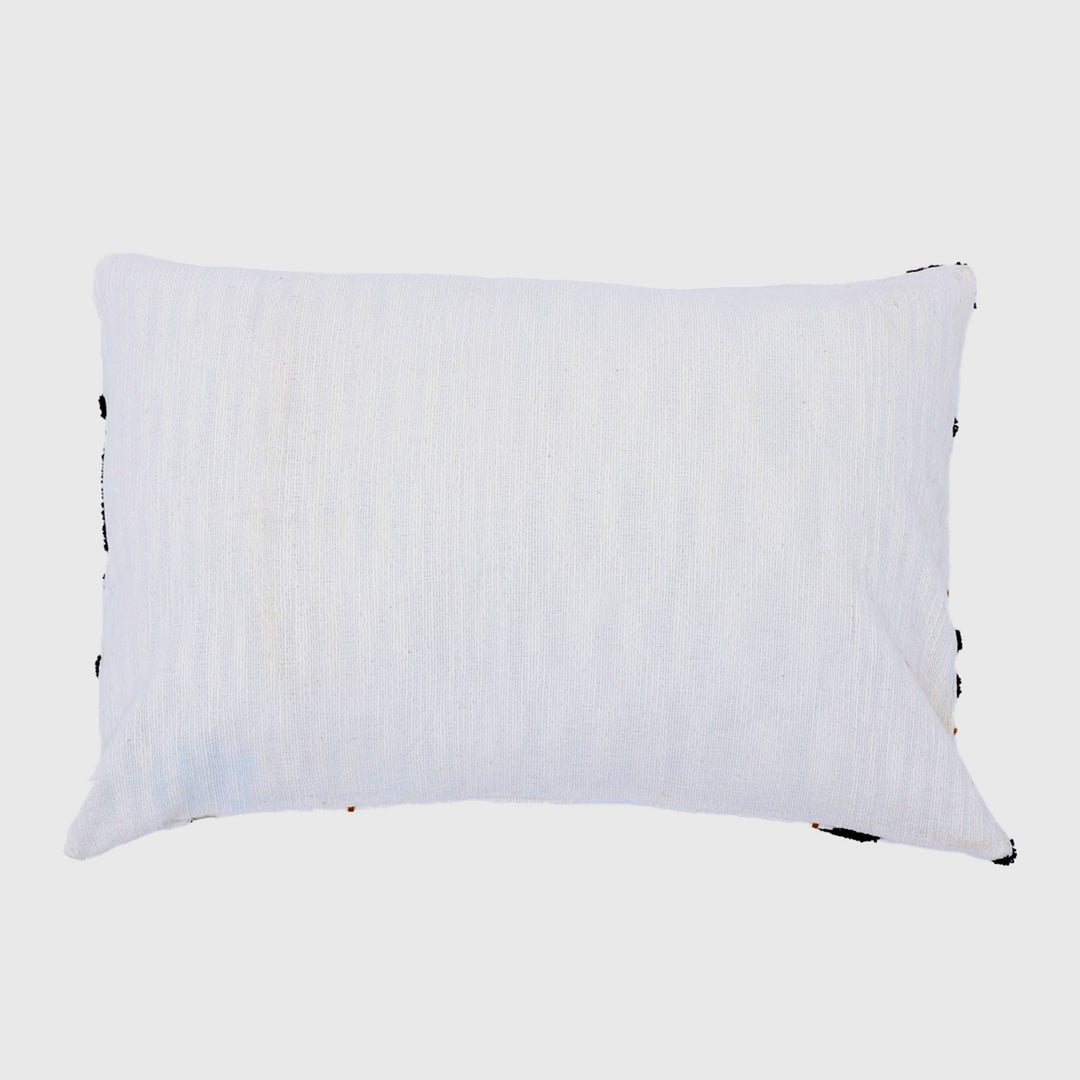 100% Cotton Slub Pillow With Tufted Embroidery