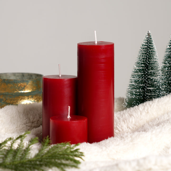 Christmas Pillar Candle (Non-Scented) | Red Decorative Holiday Candles, 3.5 x 5 x 7.5 Inch