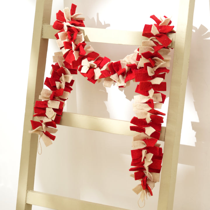 Christmas Felt Garland | Red White Ruffled | Holiday Decor