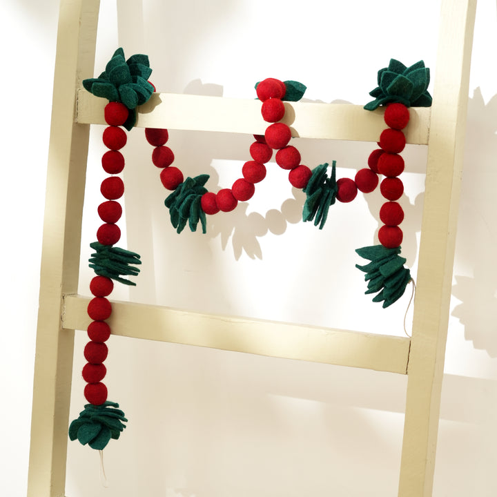 Christmas Felt Garland | Red & Green | Holiday Decoration