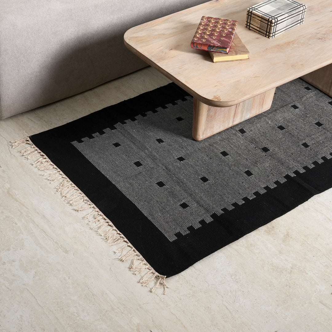 Handwoven Cotton Area Rug | 36x60” Black & White