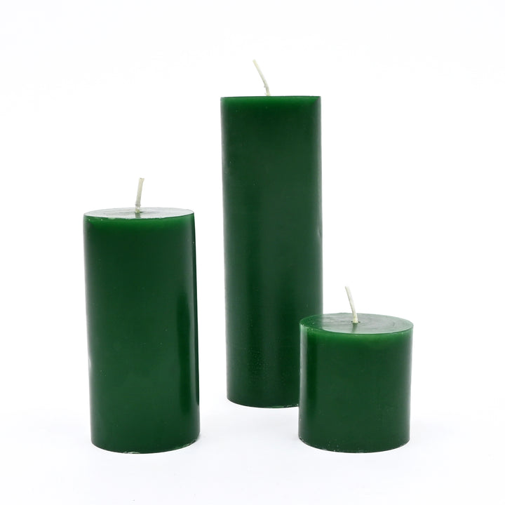 Christmas Pillar Candle (Non-Scented) | Green Decorative Holiday Candles, 3.5 x 5 x 7.5 Inch