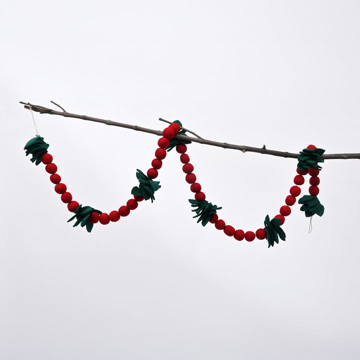 Christmas Felt Garland | Red & Green | Holiday Decoration