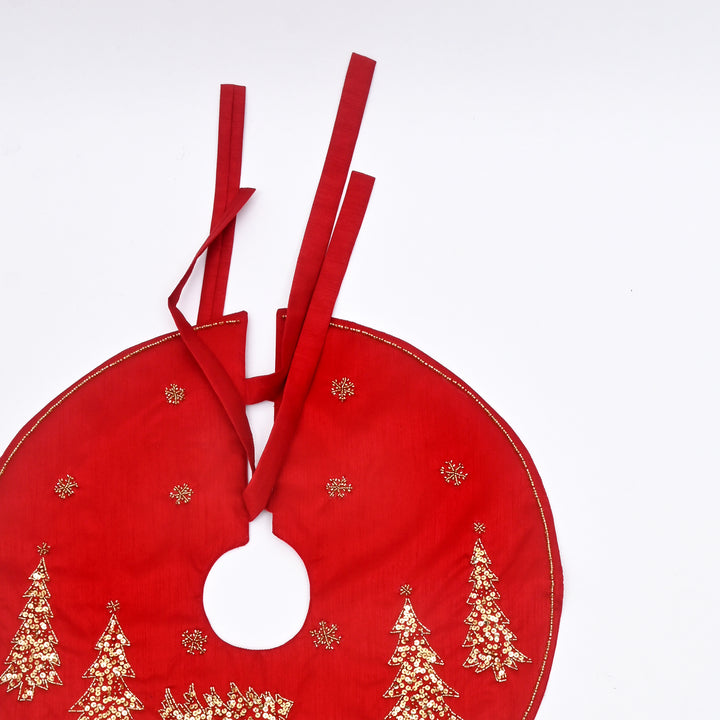 Red Beaded Christmas Tree Skirt 22"