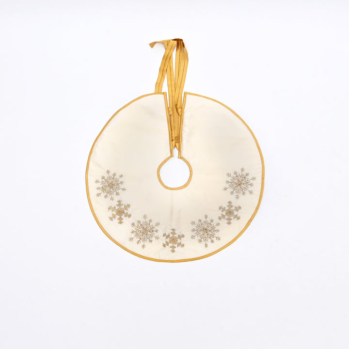 White Embroidered & Beaded Christmas Tree Skirt 22"