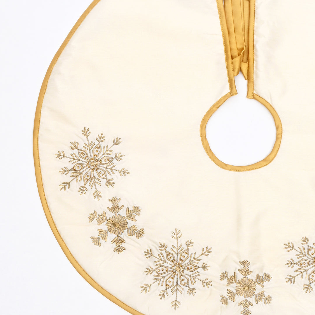 White Embroidered & Beaded Christmas Tree Skirt 22"