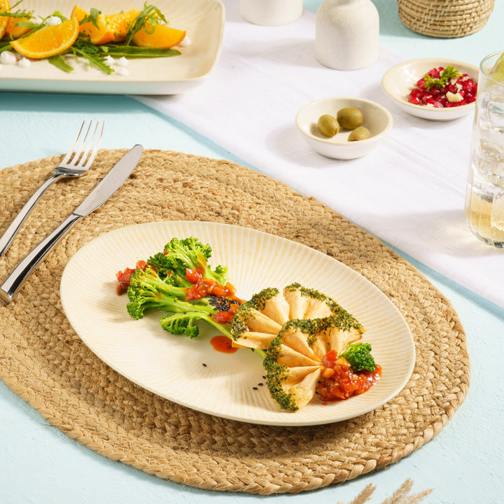 Plate Oval With Foot | Porcelain, 11" | Pack of 12