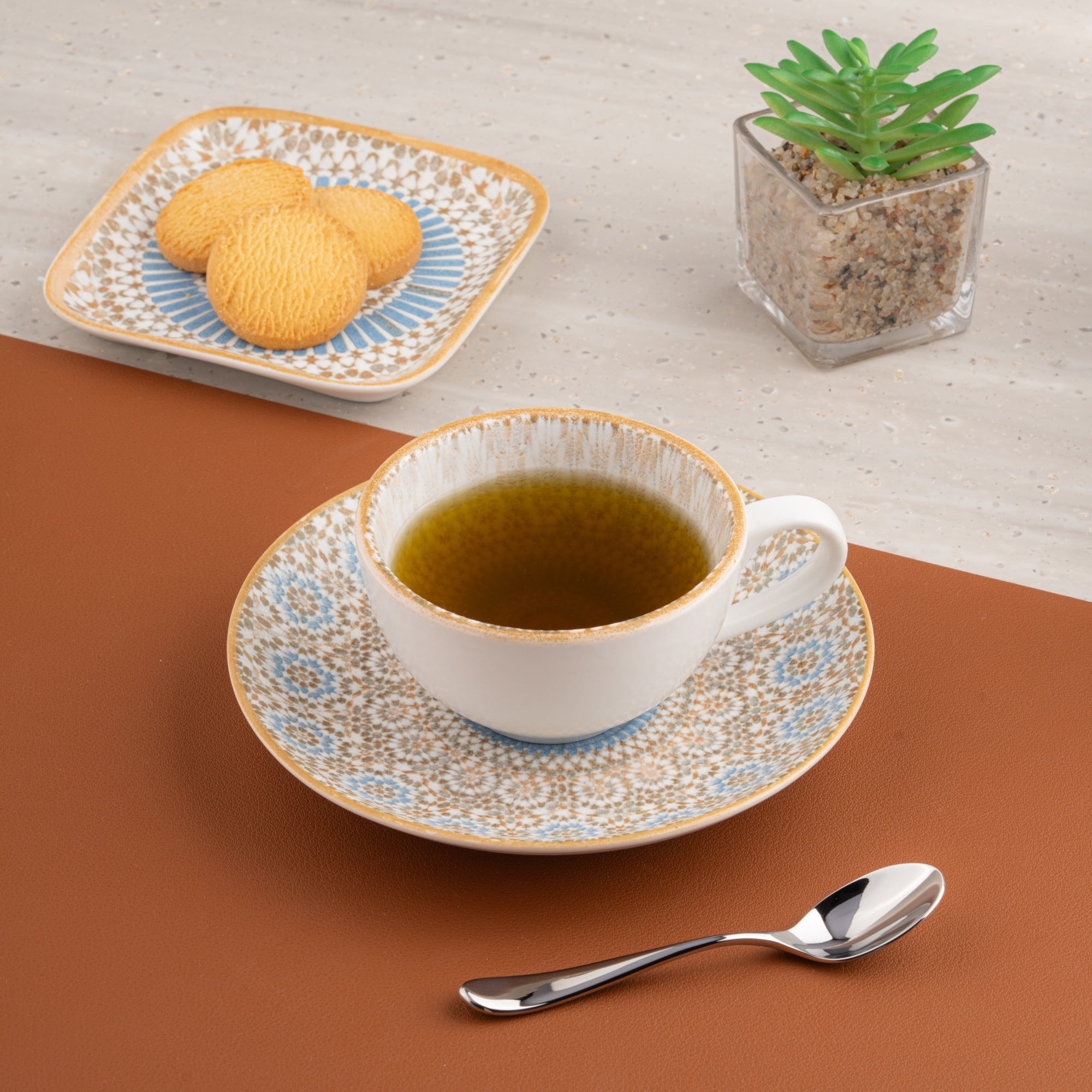 Kitchen & Dinning