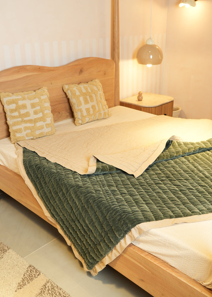 Cotton Velvet Stonewashed Hand Quilted Bedspread with Flanges - 88" x 92"
