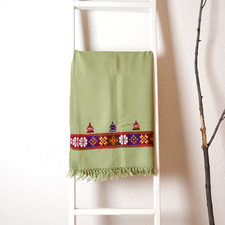 Elegant Green Handwoven Sheep Wool Shawl | Warm & Stylish Comfort