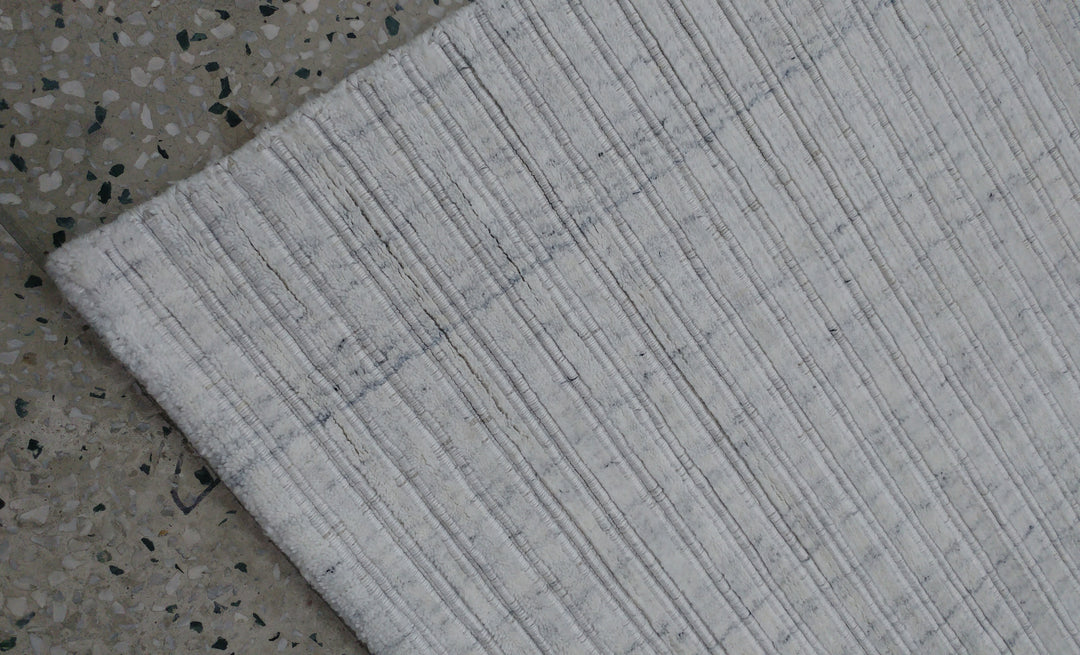 Area Rug | Beige Handloom Wool & Silk Runner Rug