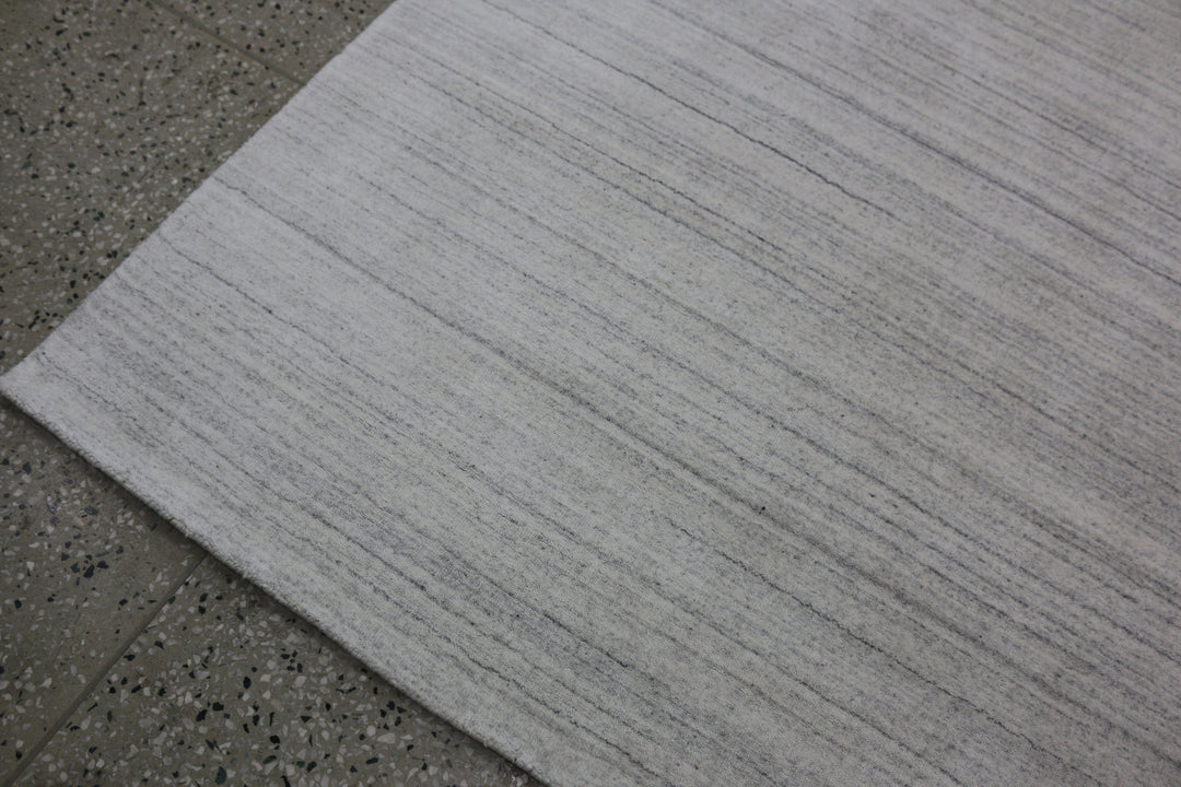 Area Rug | Ivory Handloom Wool & Silk Runner Rug