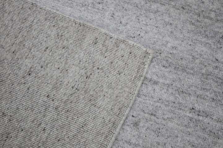 Beige Area Rug | Wool & Bamboo Silk Handloom Rug