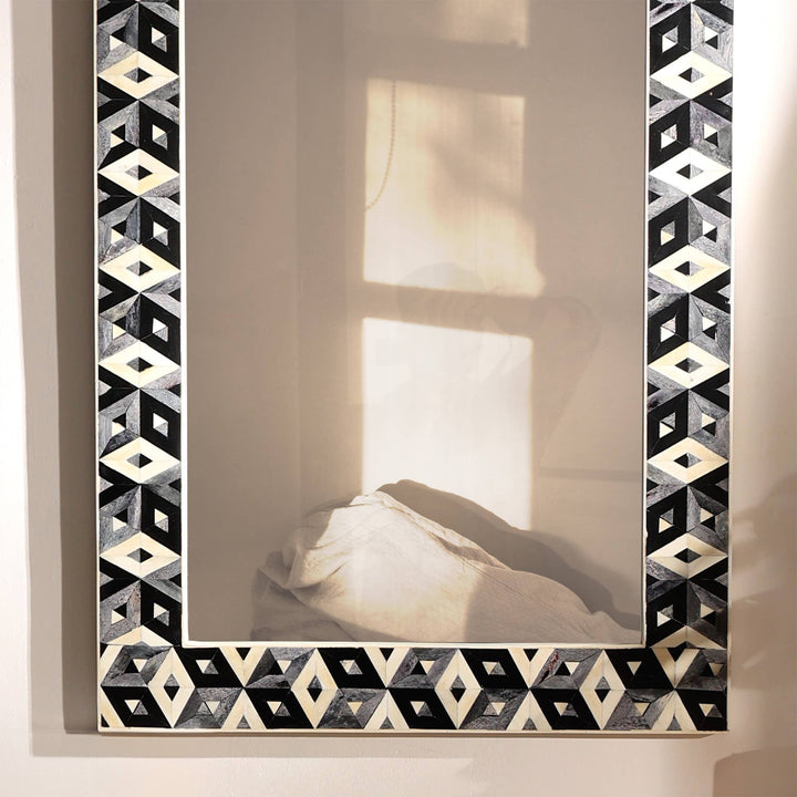Diamond Bone Inlay Wall Mirror 24x36" | Gray & White