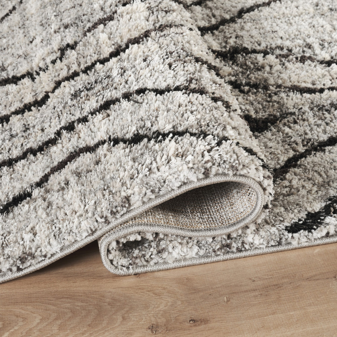 Modern Geometric Diamond Area Rug, Black & Ivory | Soft Polypropylene Blend | Contemporary Indoor Accent Rug