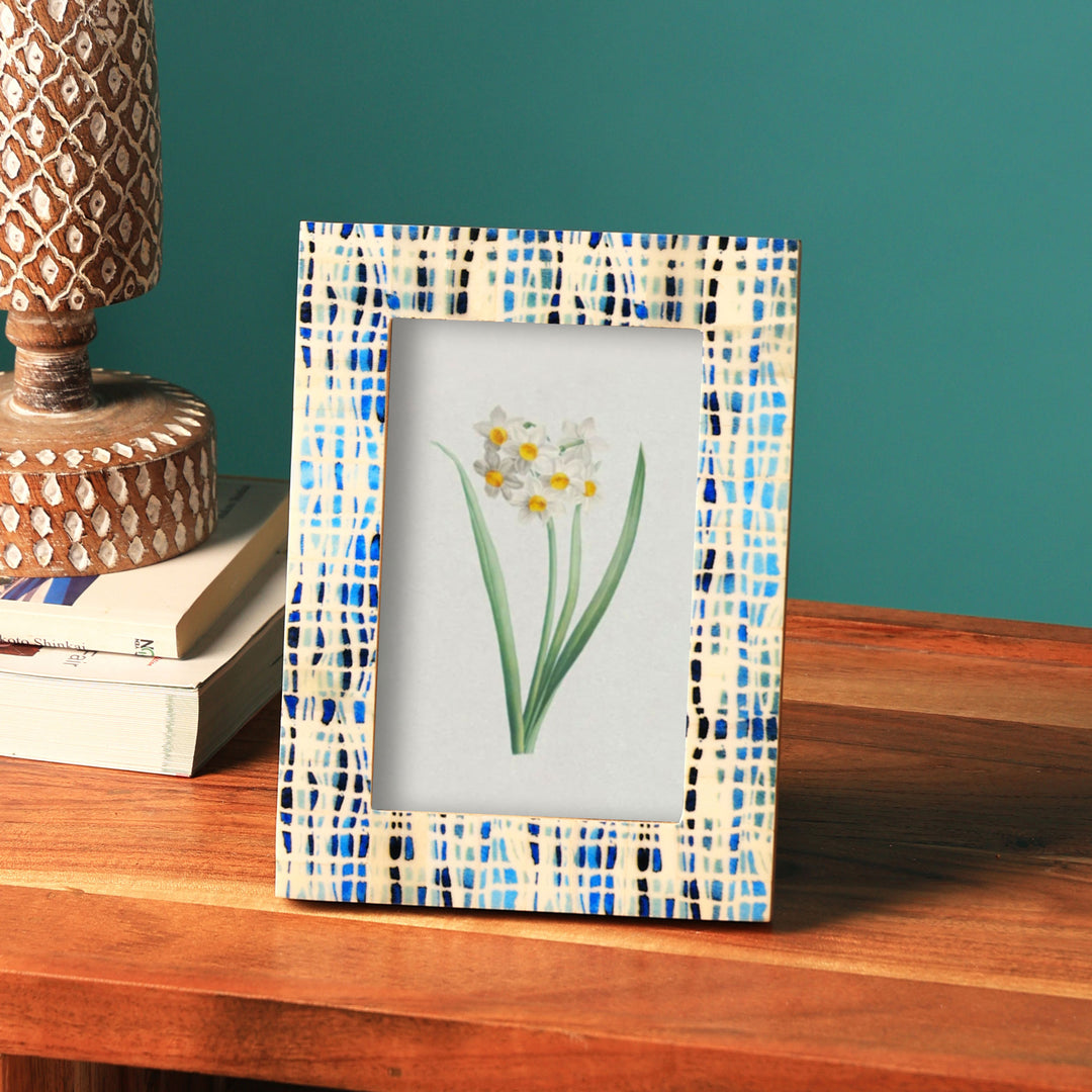 White Bone Frame With Blue Tone Print ,Picture Size: 4 X 6/1