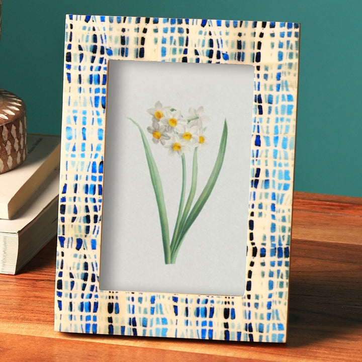 White Bone Frame With Blue Tone Print ,Picture Size: 4 X 6/1