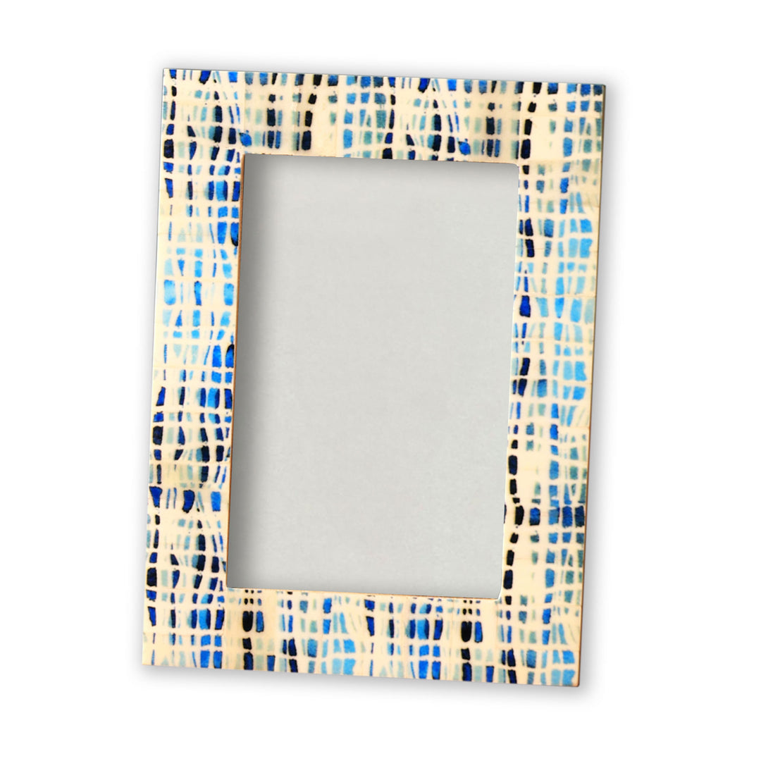 White Bone Frame With Blue Tone Print ,Picture Size: 4 X 6/1