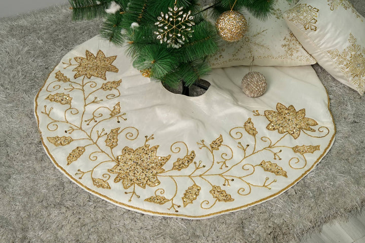 Bead Work Wintery Tree Skirt